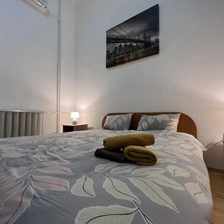 Apartment In The Historic Center 키예프 외부 사진