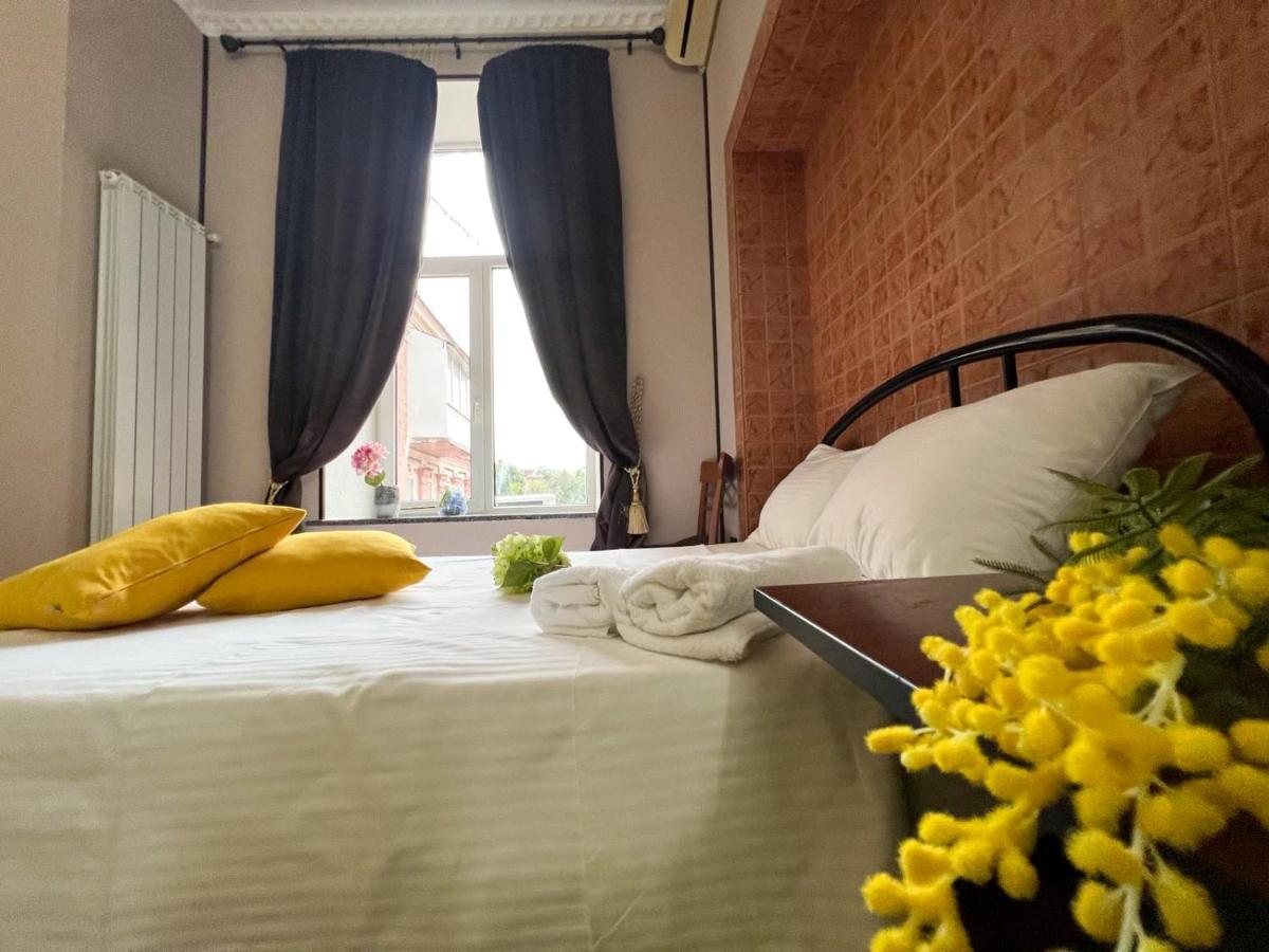 Apartment In The Historic Center 키예프 외부 사진