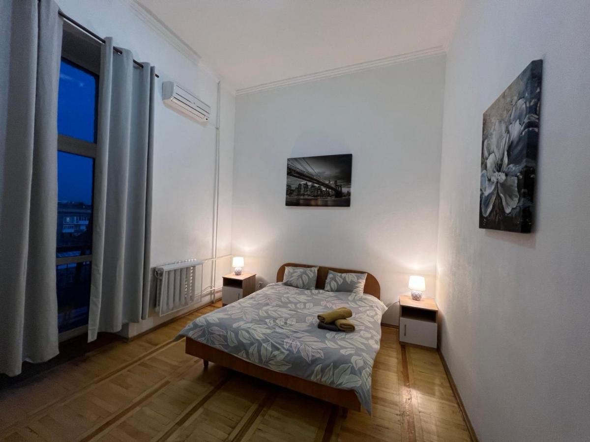 Apartment In The Historic Center 키예프 외부 사진